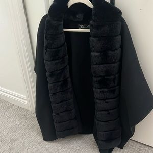 Gorski fur collared shawl. One sized. Excellent condition